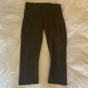 Lululemon cropped leggings